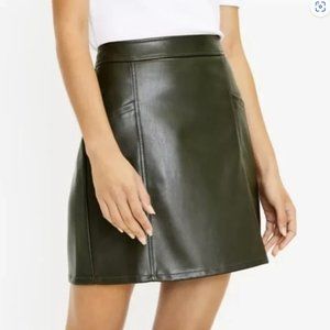 LOFT Olive green faux leather skirt size 6